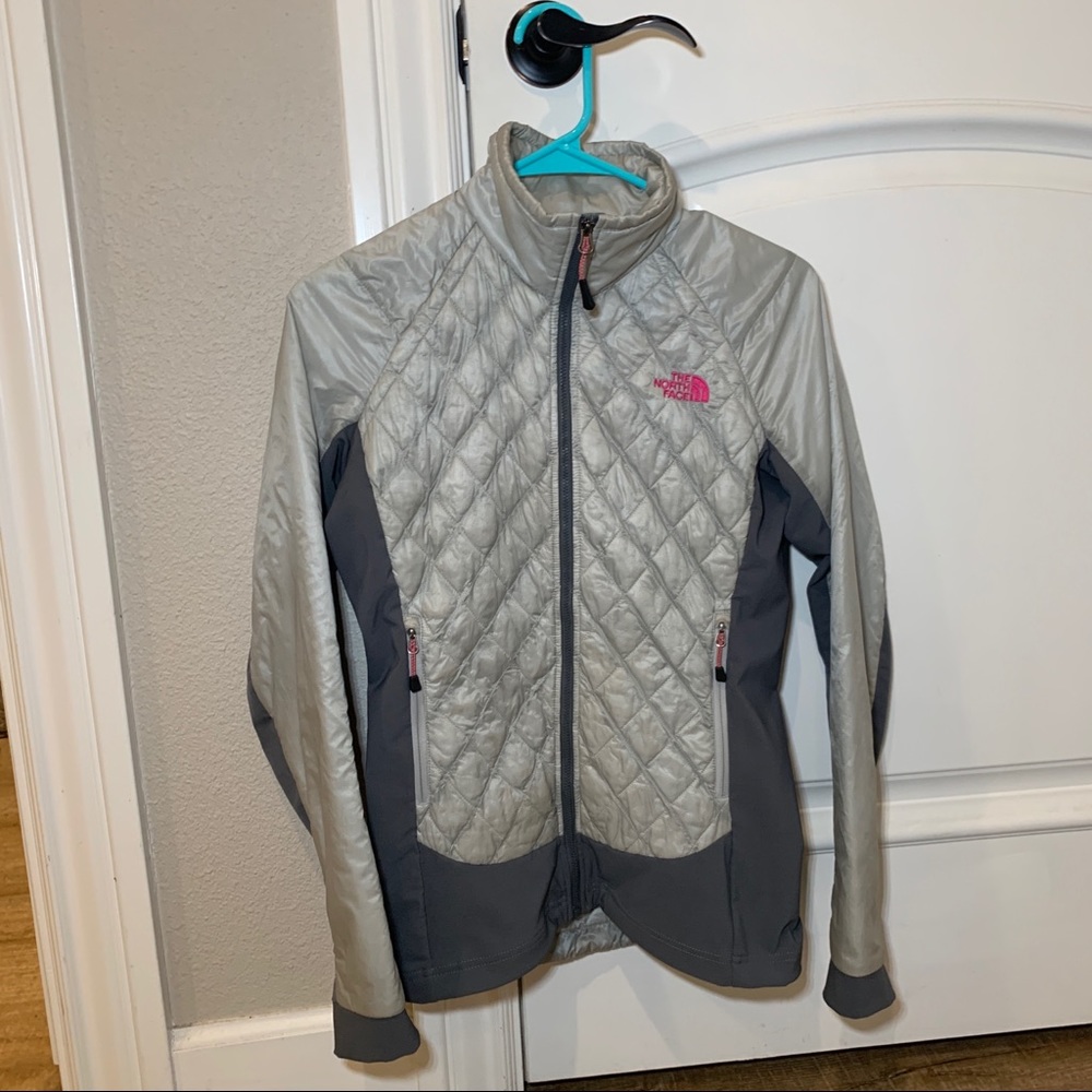 The North Face Primaloft Insulated Jacket | Women's XS | Lightweight Warmth
